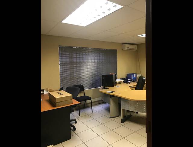 900M² OFFICE FOR SALE IN BO-DORP
